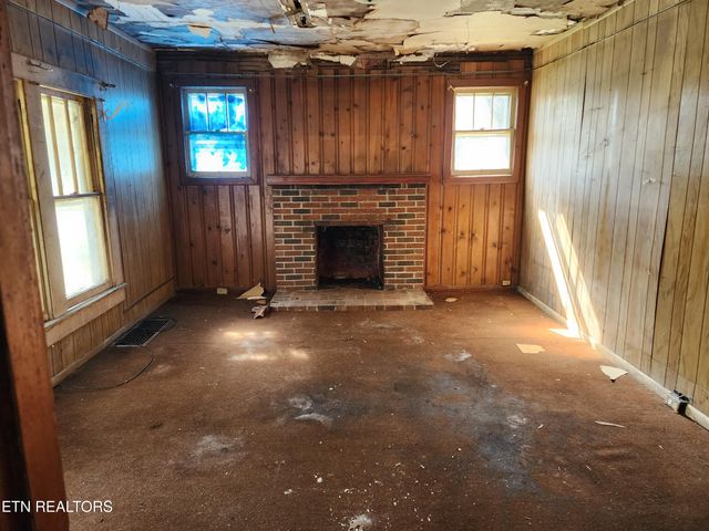 4101 Walker Blvd, Knoxville, TN 37917