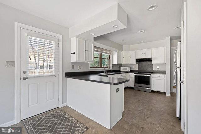 12 ROBERTS RD, Lewes, DE 19958