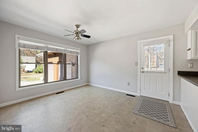 12 ROBERTS RD, Lewes, DE 19958