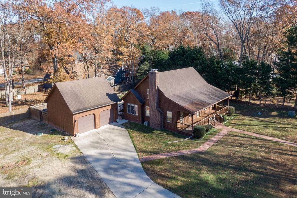 12 ROBERTS RD, Lewes, DE 19958