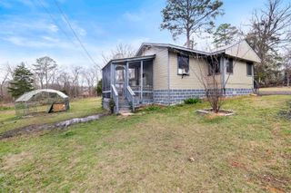 352 Parkwood St, Kilgore, TX 75662