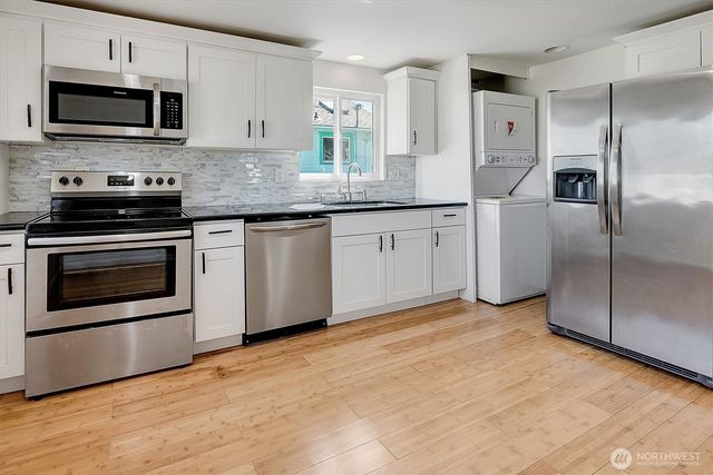 6411 28th Avenue S, Seattle, WA 98108