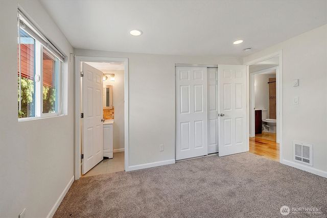 6411 28th Avenue S, Seattle, WA 98108