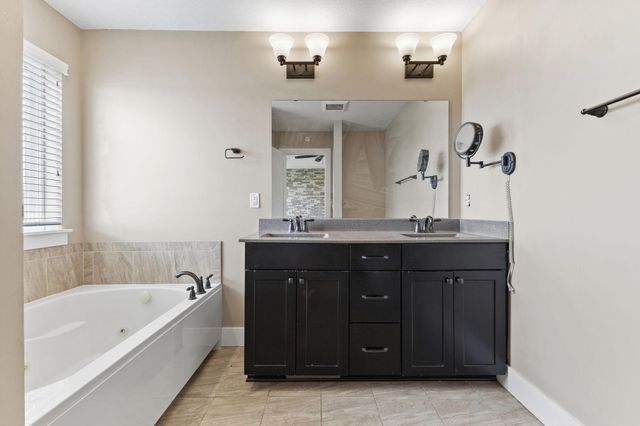 12067 84th Avenue N, Maple Grove, MN 55369