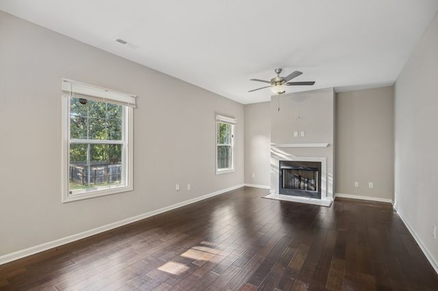 1864 Red Fox Trl, Clarksville, TN 37042