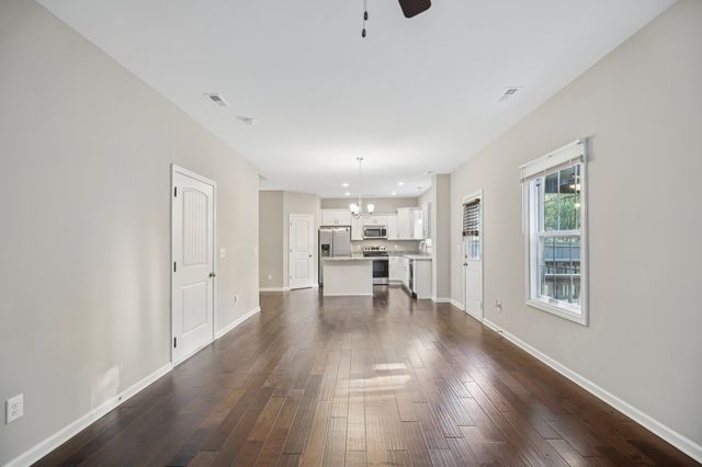 1864 Red Fox Trl, Clarksville, TN 37042