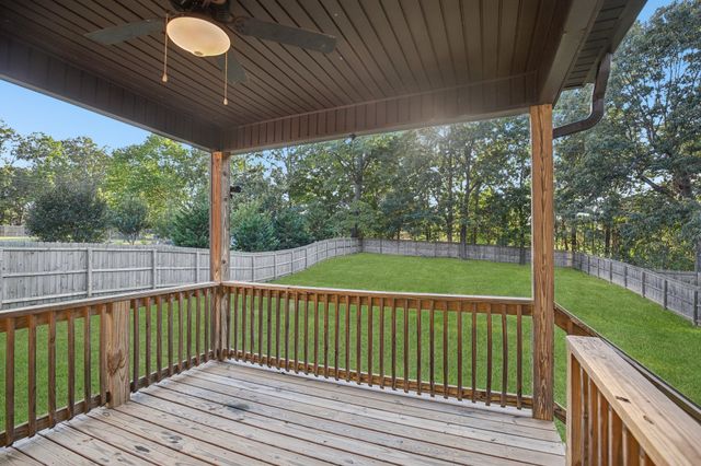 1864 Red Fox Trl, Clarksville, TN 37042