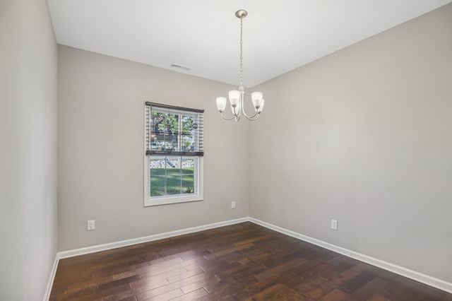 1864 Red Fox Trl, Clarksville, TN 37042