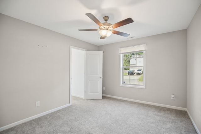 1864 Red Fox Trl, Clarksville, TN 37042