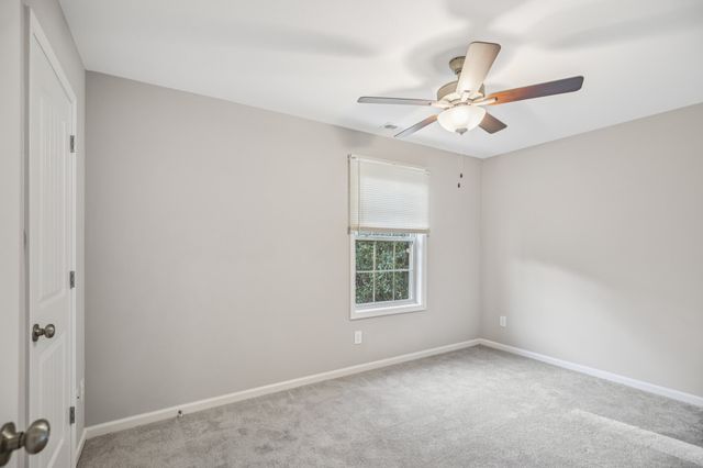 1864 Red Fox Trl, Clarksville, TN 37042