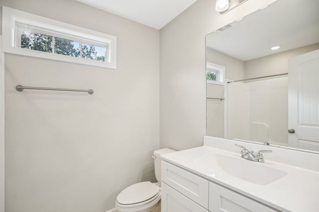 1864 Red Fox Trl, Clarksville, TN 37042