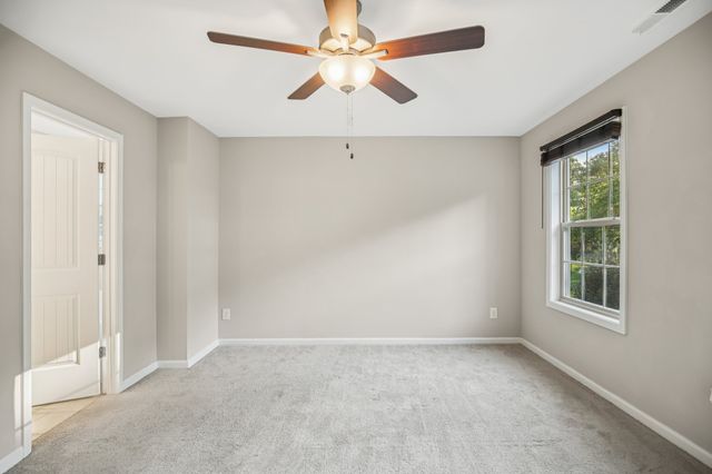 1864 Red Fox Trl, Clarksville, TN 37042
