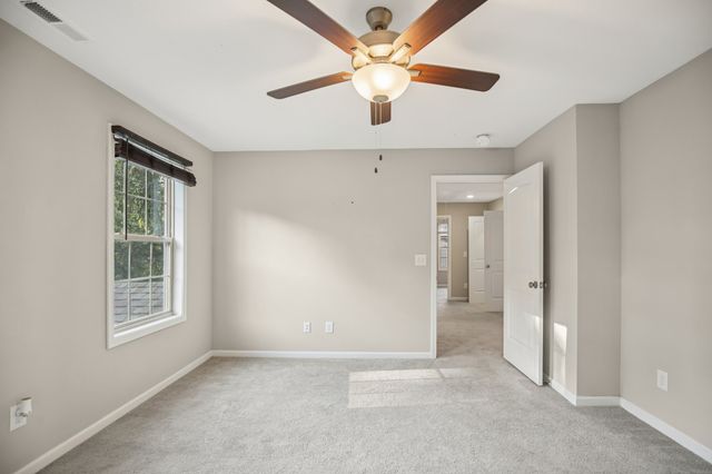 1864 Red Fox Trl, Clarksville, TN 37042