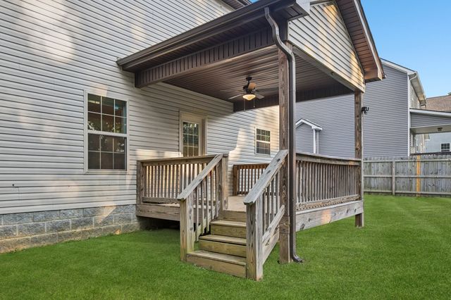 1864 Red Fox Trl, Clarksville, TN 37042