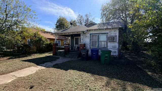 906 Canton, San Antonio, TX 78202