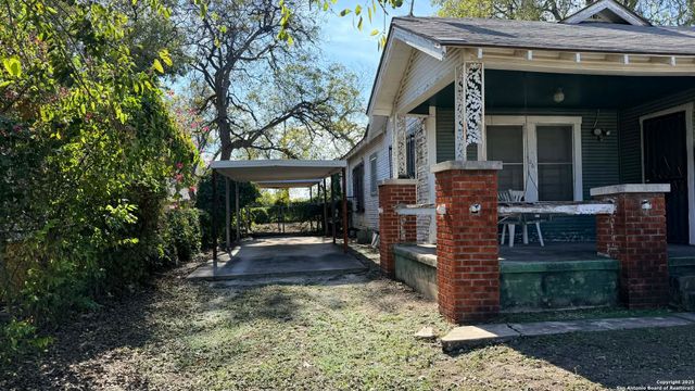 906 Canton, San Antonio, TX 78202