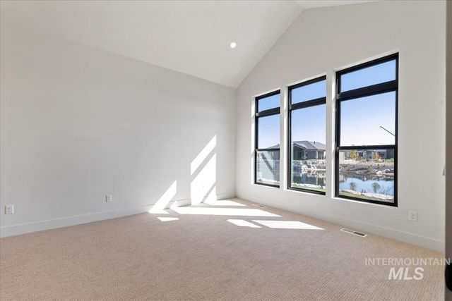 531 Midpoint Ave, Middleton, ID 83544