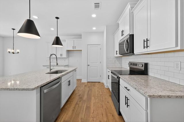 121 Windsor Park Court, Jefferson, GA 30549