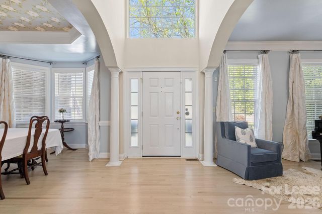 4442 Huntscroft Lane, Charlotte, NC 28226