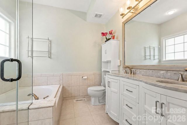 4442 Huntscroft Lane, Charlotte, NC 28226