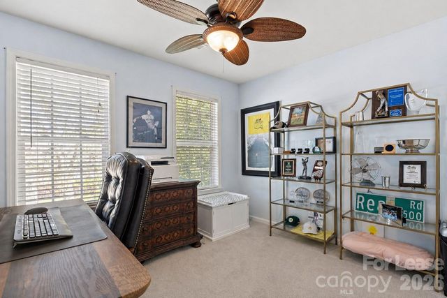 4442 Huntscroft Lane, Charlotte, NC 28226