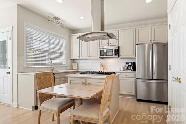 4442 Huntscroft Lane, Charlotte, NC 28226