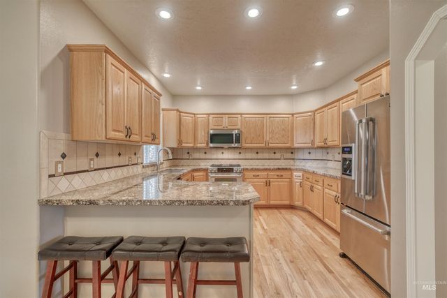 4259 N Waterloo Ave, Boise, ID 83713