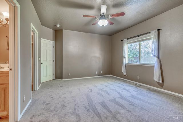 4259 N Waterloo Ave, Boise, ID 83713