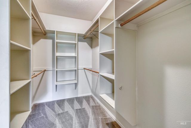 4259 N Waterloo Ave, Boise, ID 83713