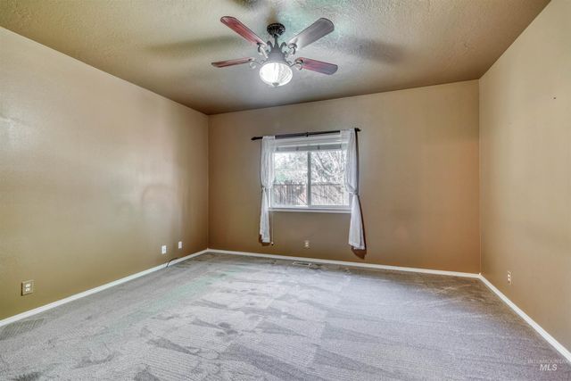 4259 N Waterloo Ave, Boise, ID 83713