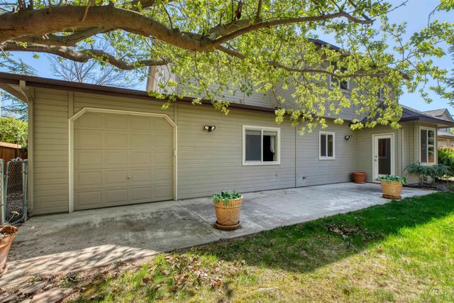 4259 N Waterloo Ave, Boise, ID 83713