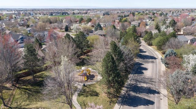 4259 N Waterloo Ave, Boise, ID 83713