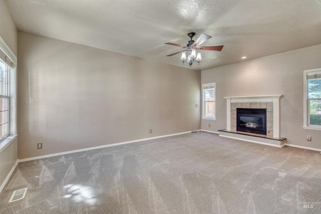 4259 N Waterloo Ave, Boise, ID 83713