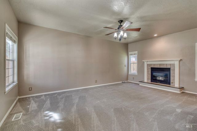 4259 N Waterloo Ave, Boise, ID 83713