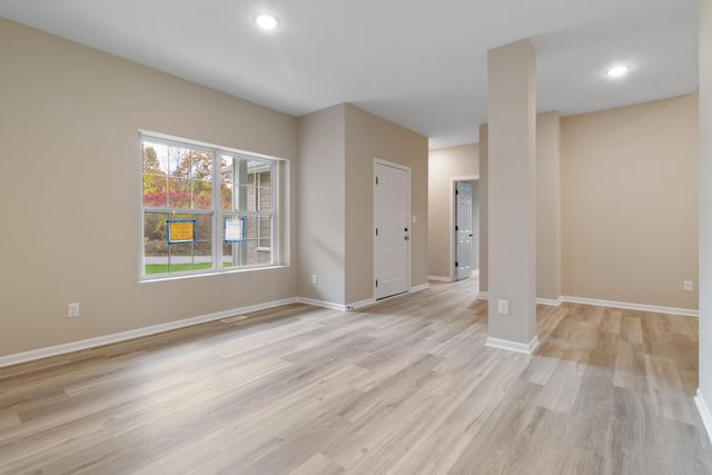 717 Druim Trail, Crown Point, IN 46307