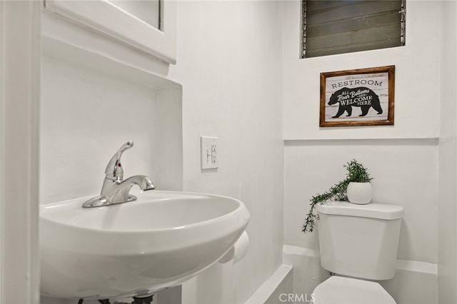25616 Hi Lane, Twin Peaks, CA 92391