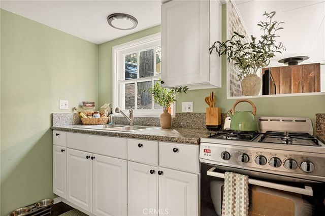 25616 Hi Lane, Twin Peaks, CA 92391
