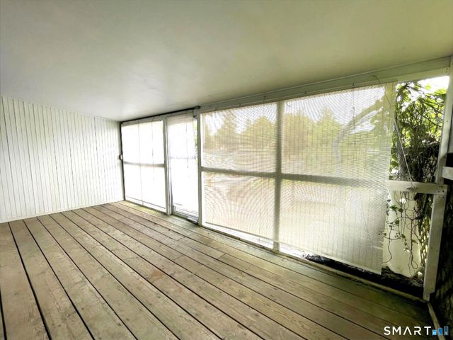 18 Old South Cove Road, Old Saybrook, CT 06475