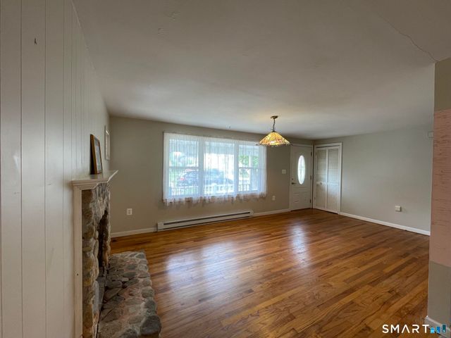 18 Old South Cove Road, Old Saybrook, CT 06475