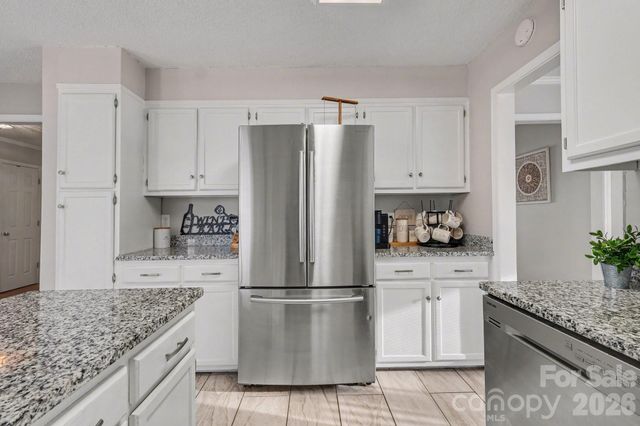 201 Eastwood Drive 401, Salisbury, NC 28146