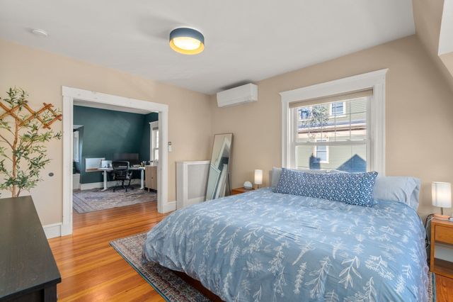 3 Hampshire St, Everett, MA 02149