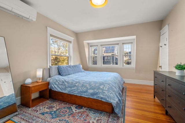 3 Hampshire St, Everett, MA 02149