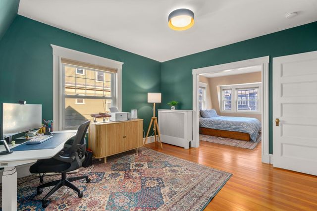 3 Hampshire St, Everett, MA 02149