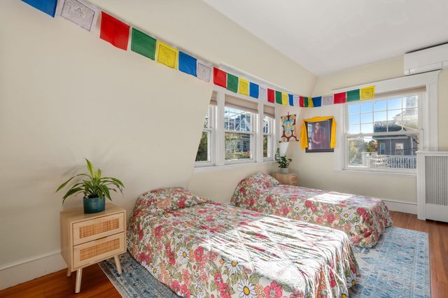 3 Hampshire St, Everett, MA 02149