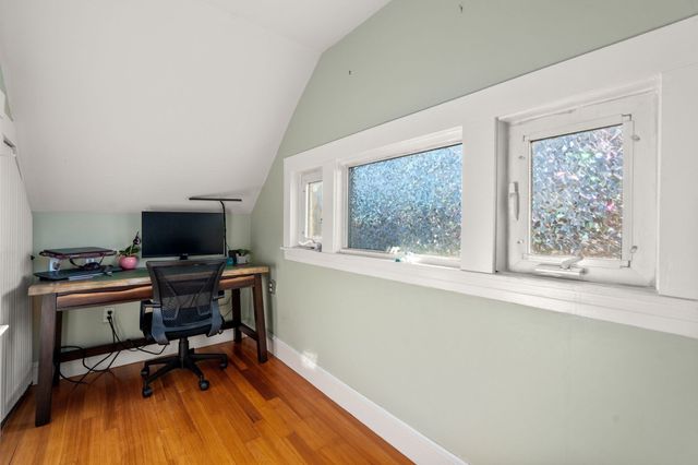 3 Hampshire St, Everett, MA 02149