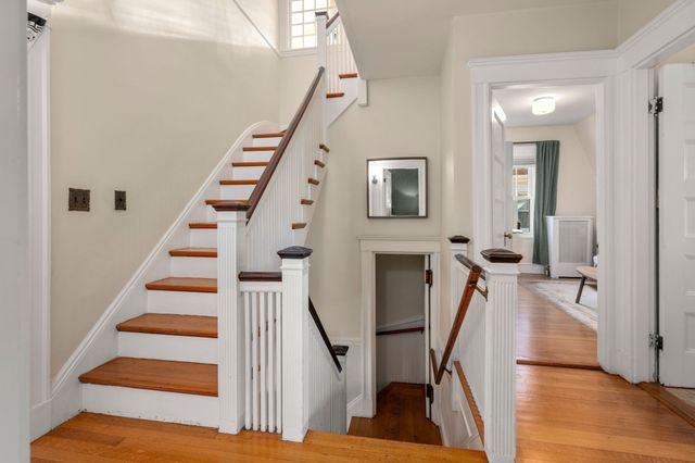 3 Hampshire St, Everett, MA 02149
