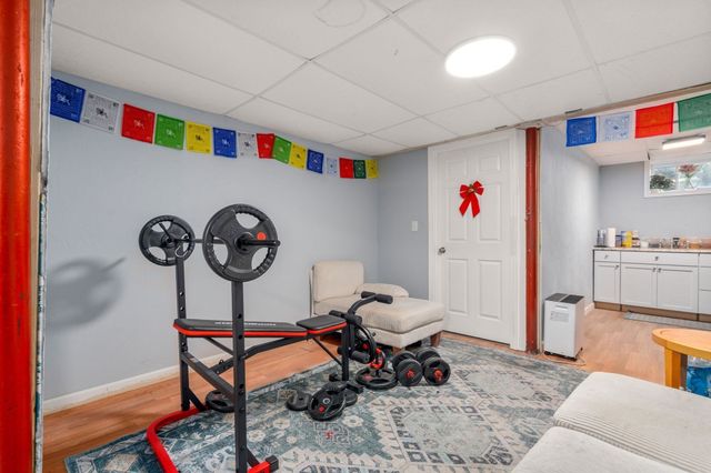 3 Hampshire St, Everett, MA 02149