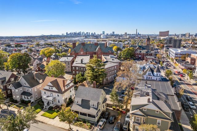 3 Hampshire St, Everett, MA 02149