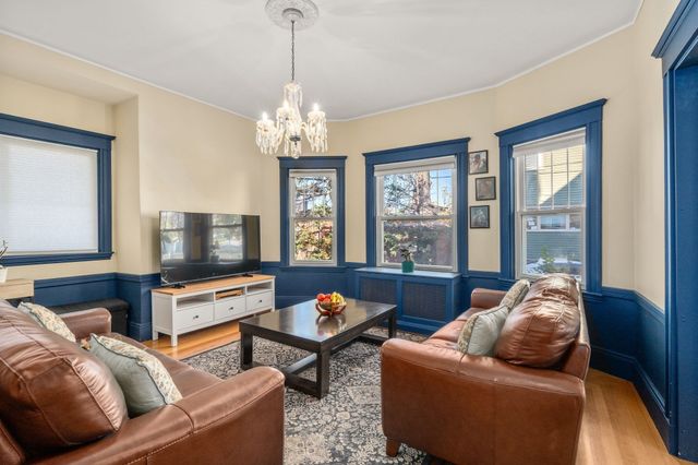 3 Hampshire St, Everett, MA 02149