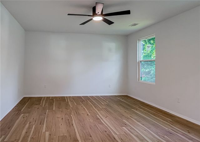 180 Creekview Road, Harrison, AR 72601